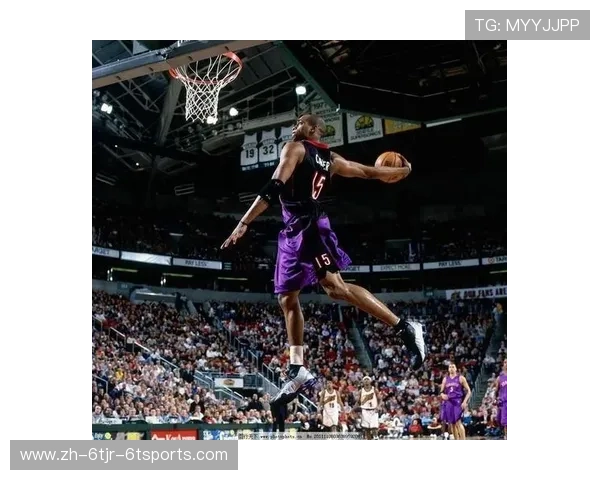 卡特在2000年扣篮大赛中的表现至今仍被视为史上最强 卡特在2000年扣篮大赛中的表现至今仍被视为史上最强